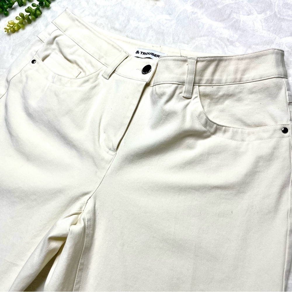 & Trousers Women's Straight Cut Relaxed Fit Mid Rise Stretch Trousers in Ivory - Picture 4 of 15